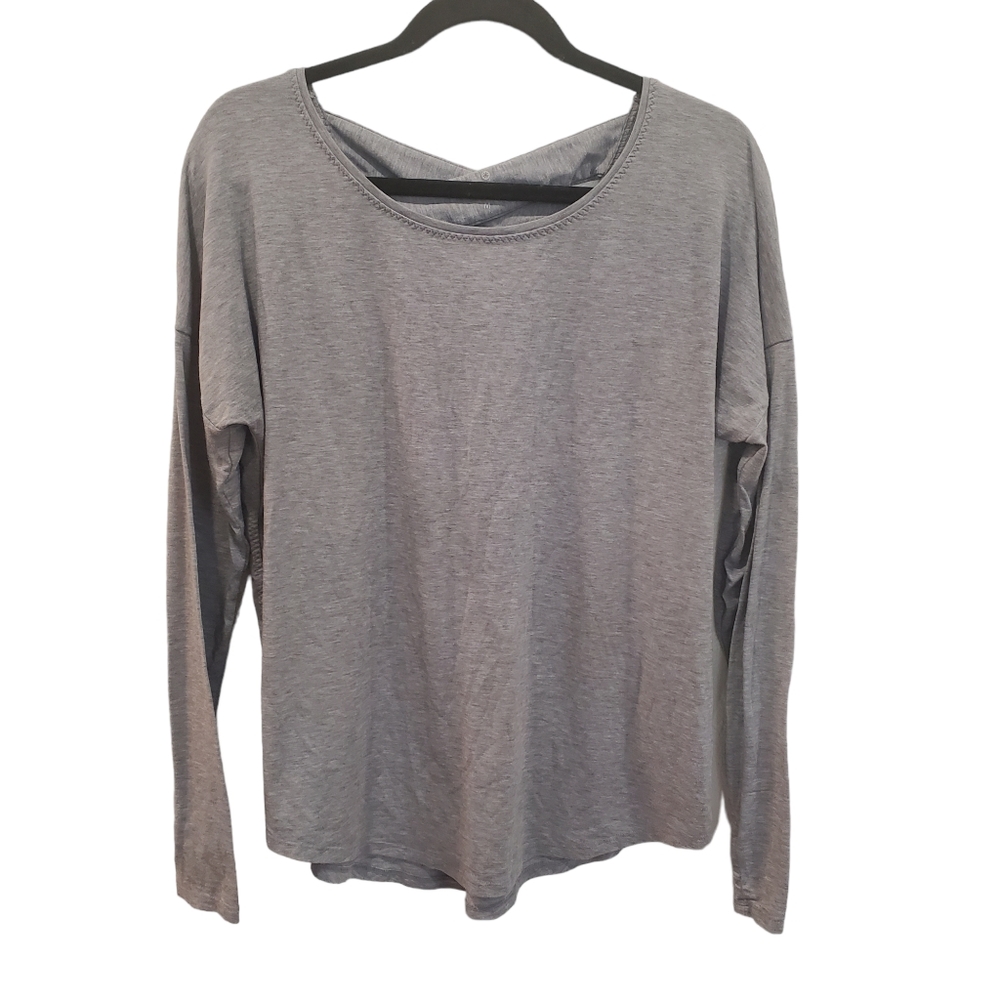 Athleta Size Medium Gray Long Sleeve Tee Shirt cross back